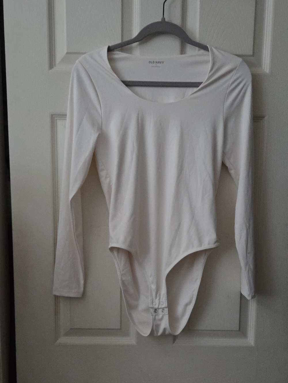 Old Navy Women's Long-Sleeve Scoop Neck Bodysuit - White/Cream